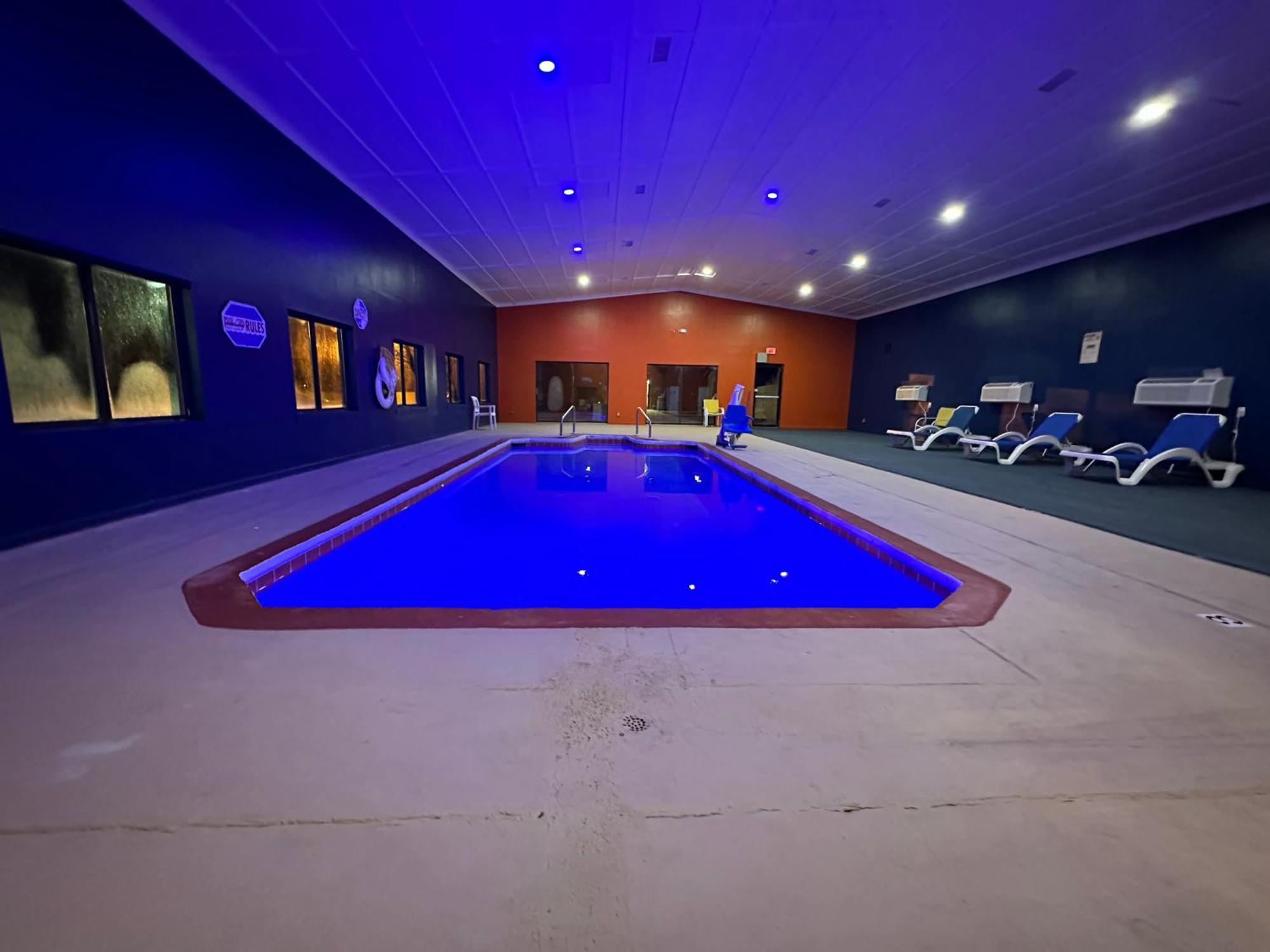 Super 8 By Wyndham Tucumcari Otel Dış mekan fotoğraf